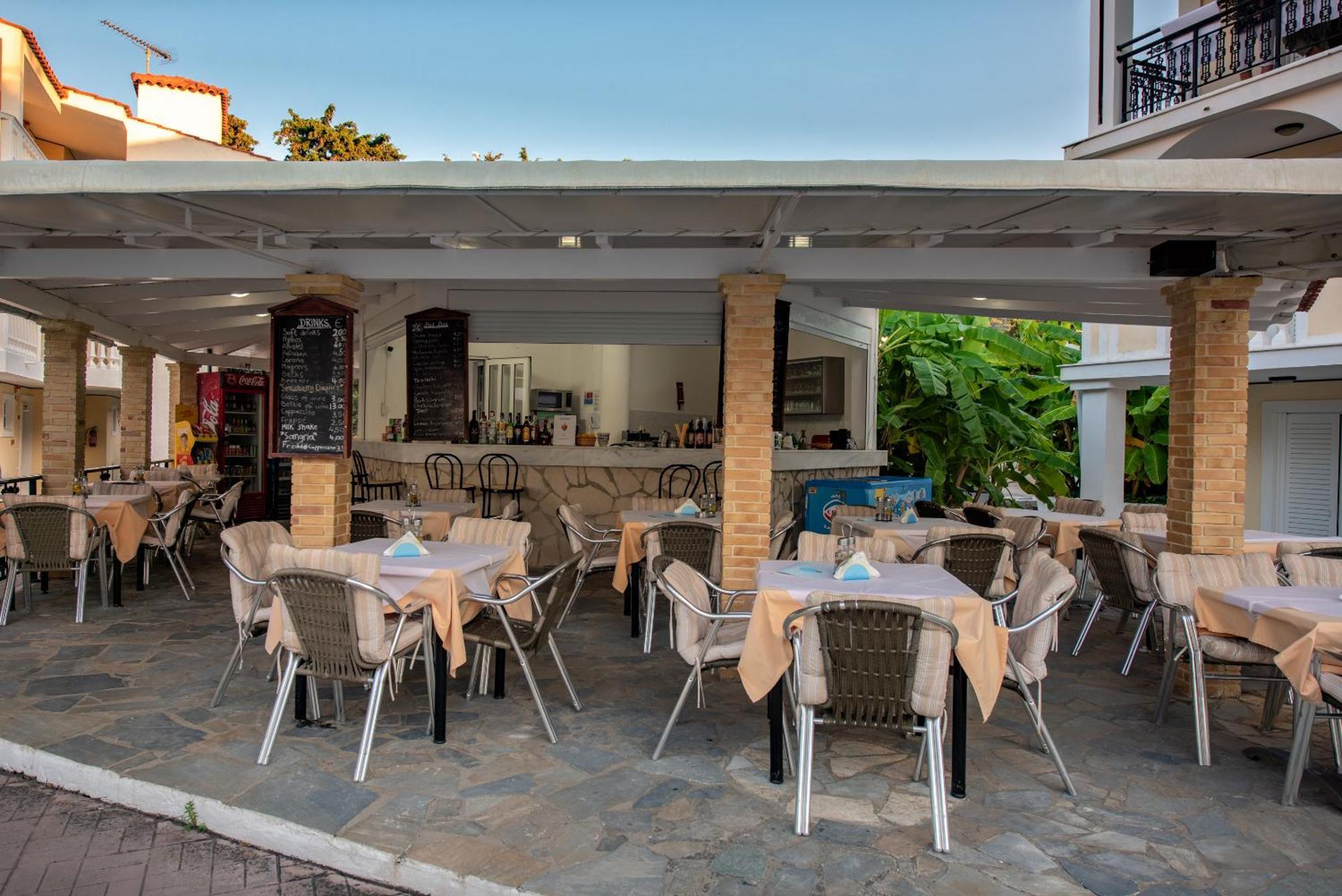 Porto Iliessa Hotel Argassi Bagian luar foto