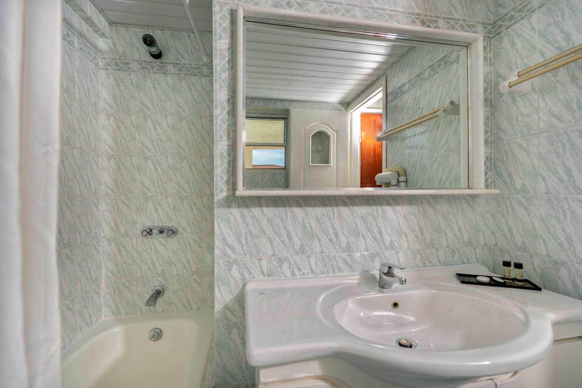 Porto Iliessa Hotel Argassi Bagian luar foto