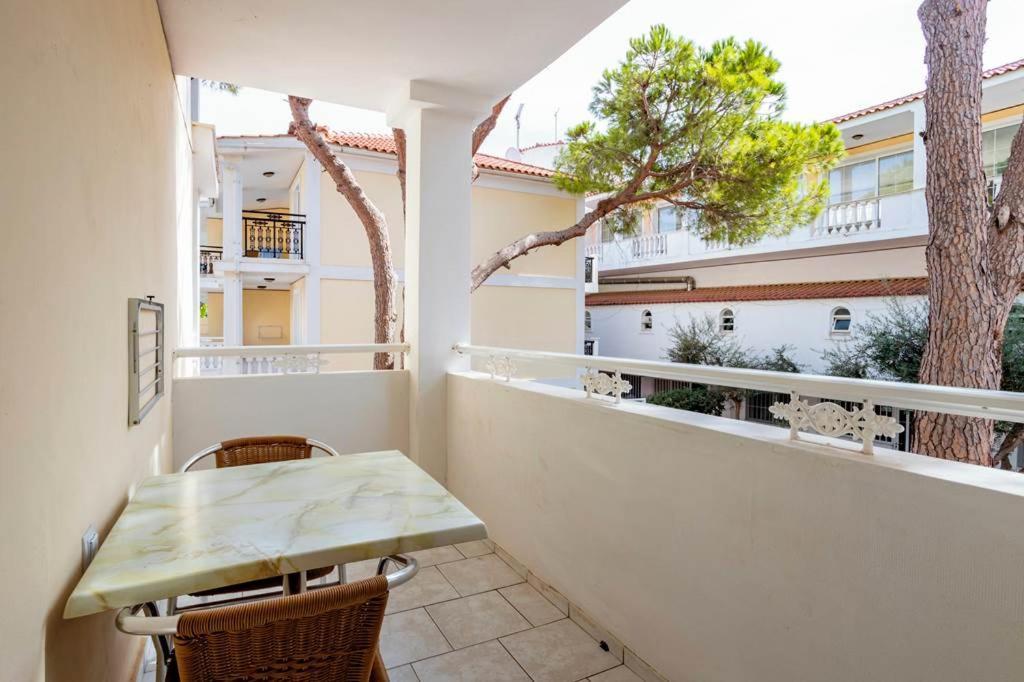 Porto Iliessa Hotel Argassi Bagian luar foto