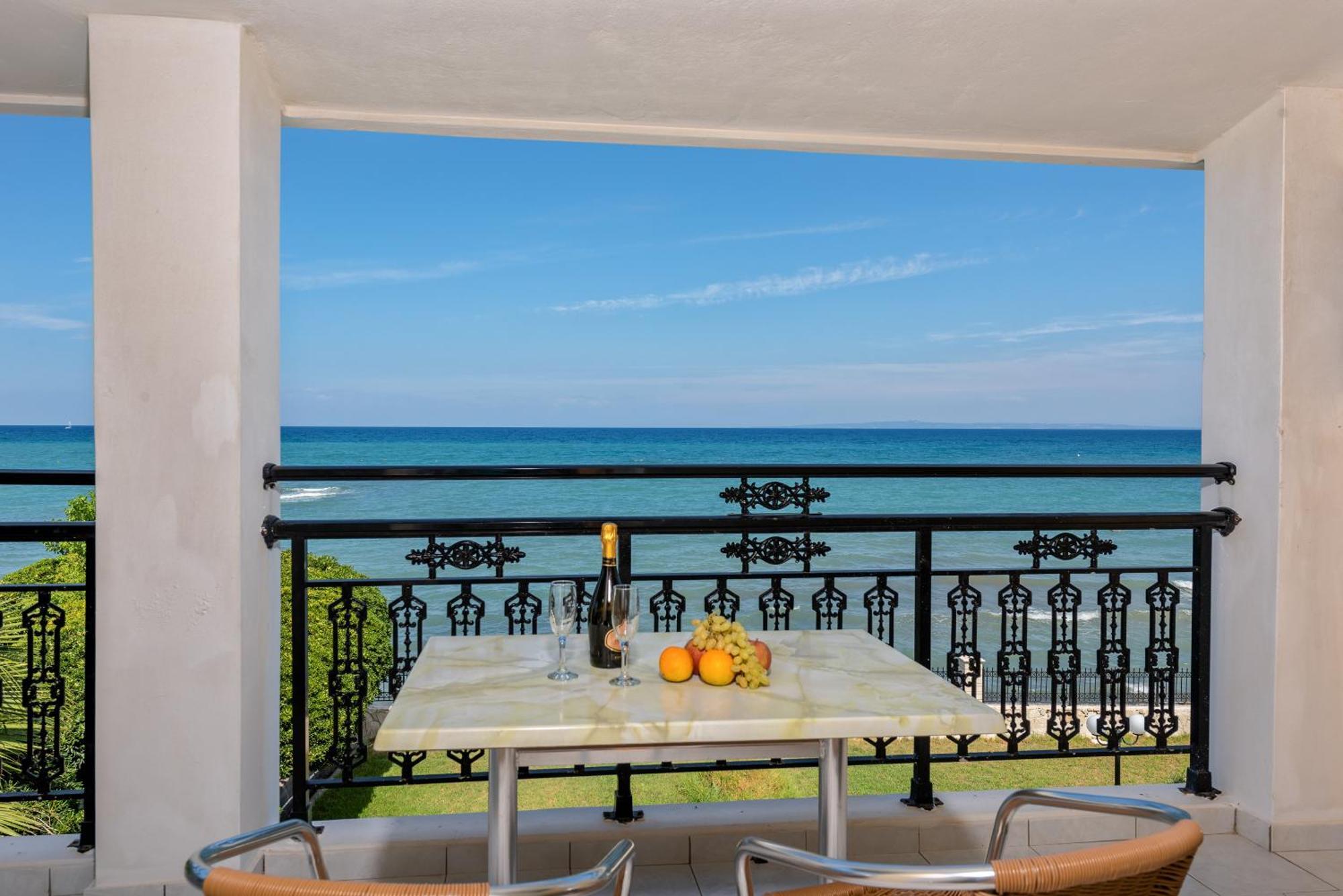 Porto Iliessa Hotel Argassi Bagian luar foto