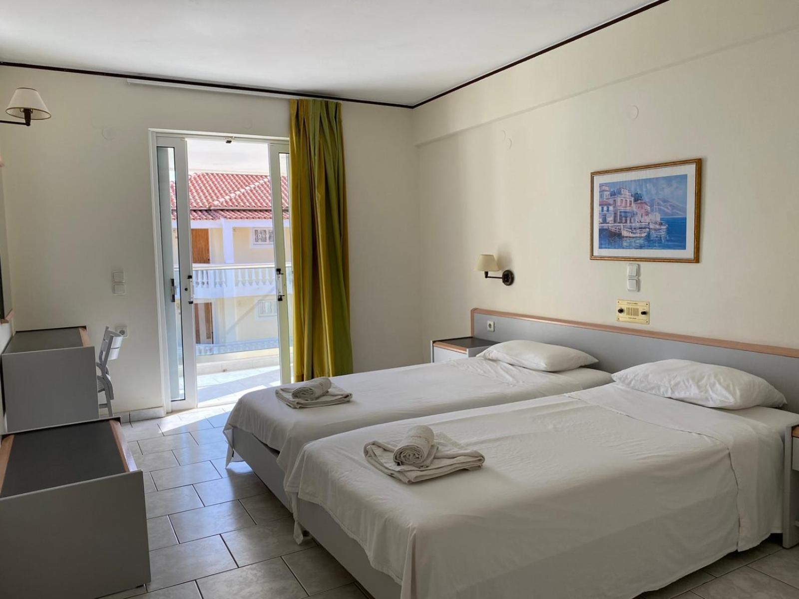 Porto Iliessa Hotel Argassi Bagian luar foto